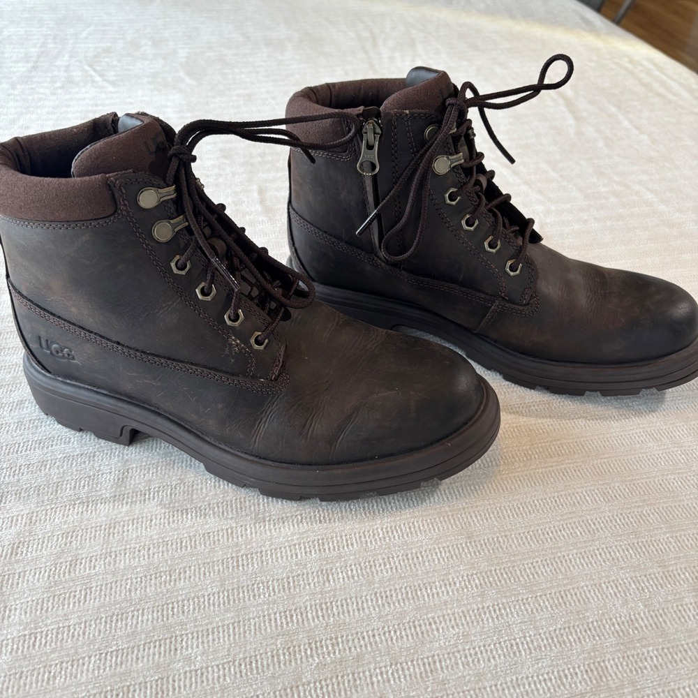 UGG Biltmore Mid Plain Toe Waterproof Leather Boots Men's 7 - Picture 3 of 10